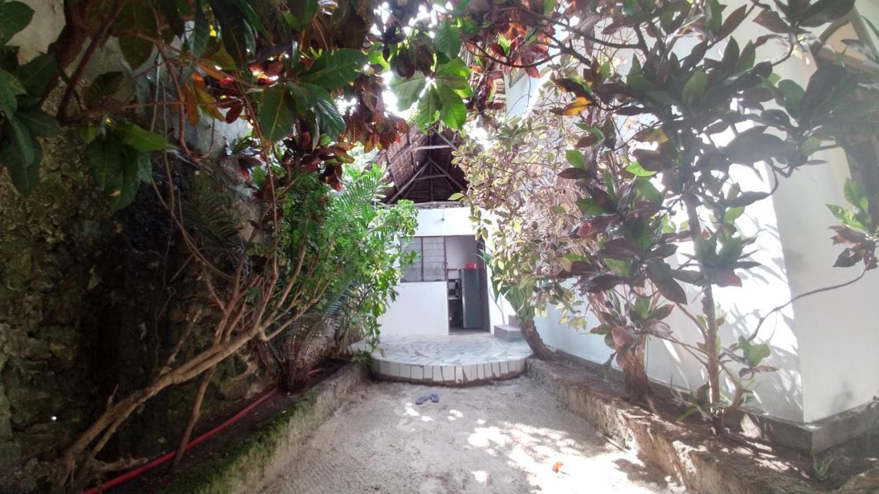 Wonderful Ocean Villa จัมเบียนี ภายนอก รูปภาพ